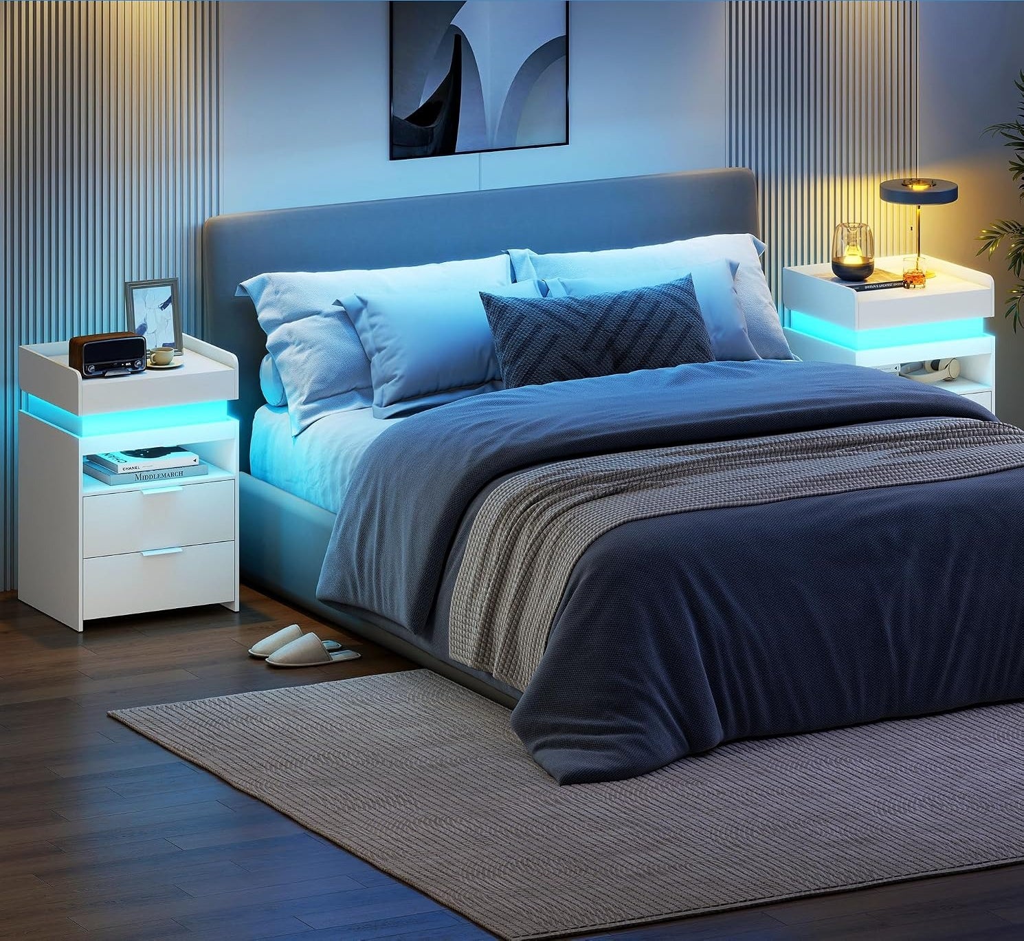 2‑Piece White Nightstands